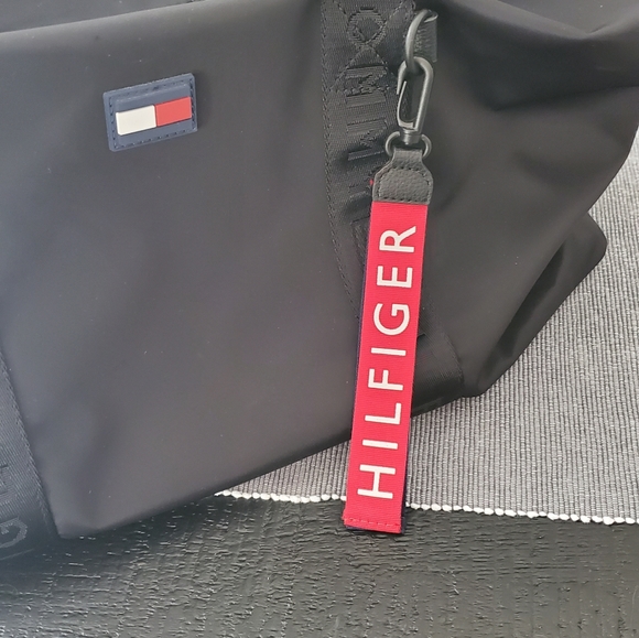 Tommy Hilfiger bag - Picture 4 of 4